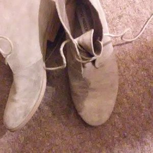 Steve Madden Gray Boots size 8